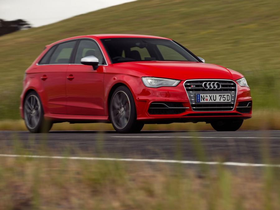  Audi S3 Sportback (8V) 2013 года  (AU) (фото 6 из 21)